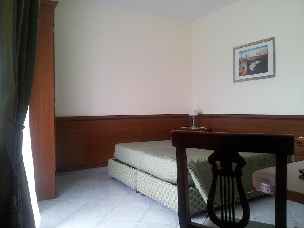 Hotel Octavia Рим Екстериор снимка