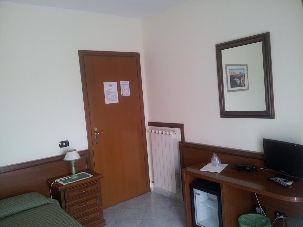 Hotel Octavia Рим Екстериор снимка