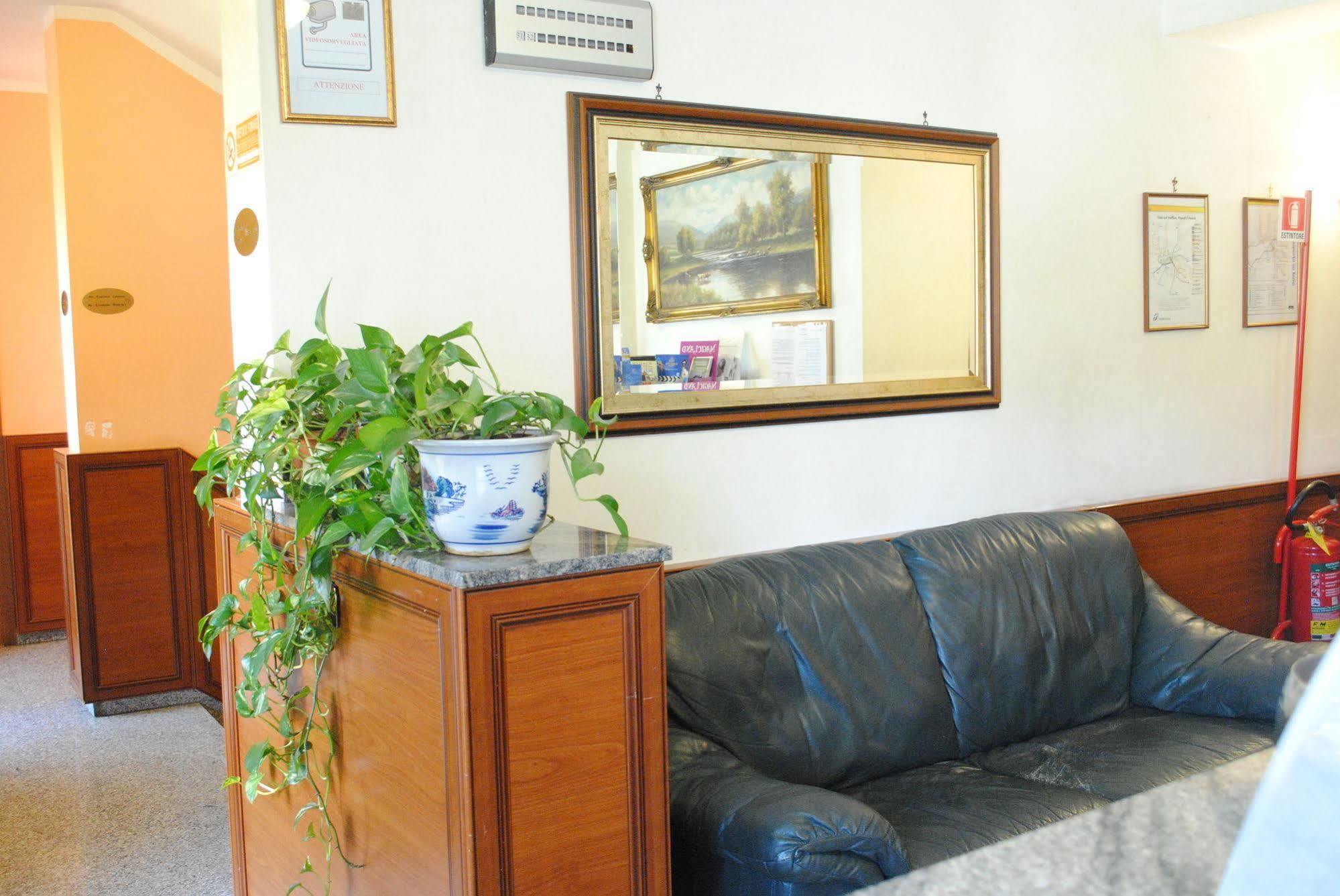 Hotel Octavia Рим Екстериор снимка
