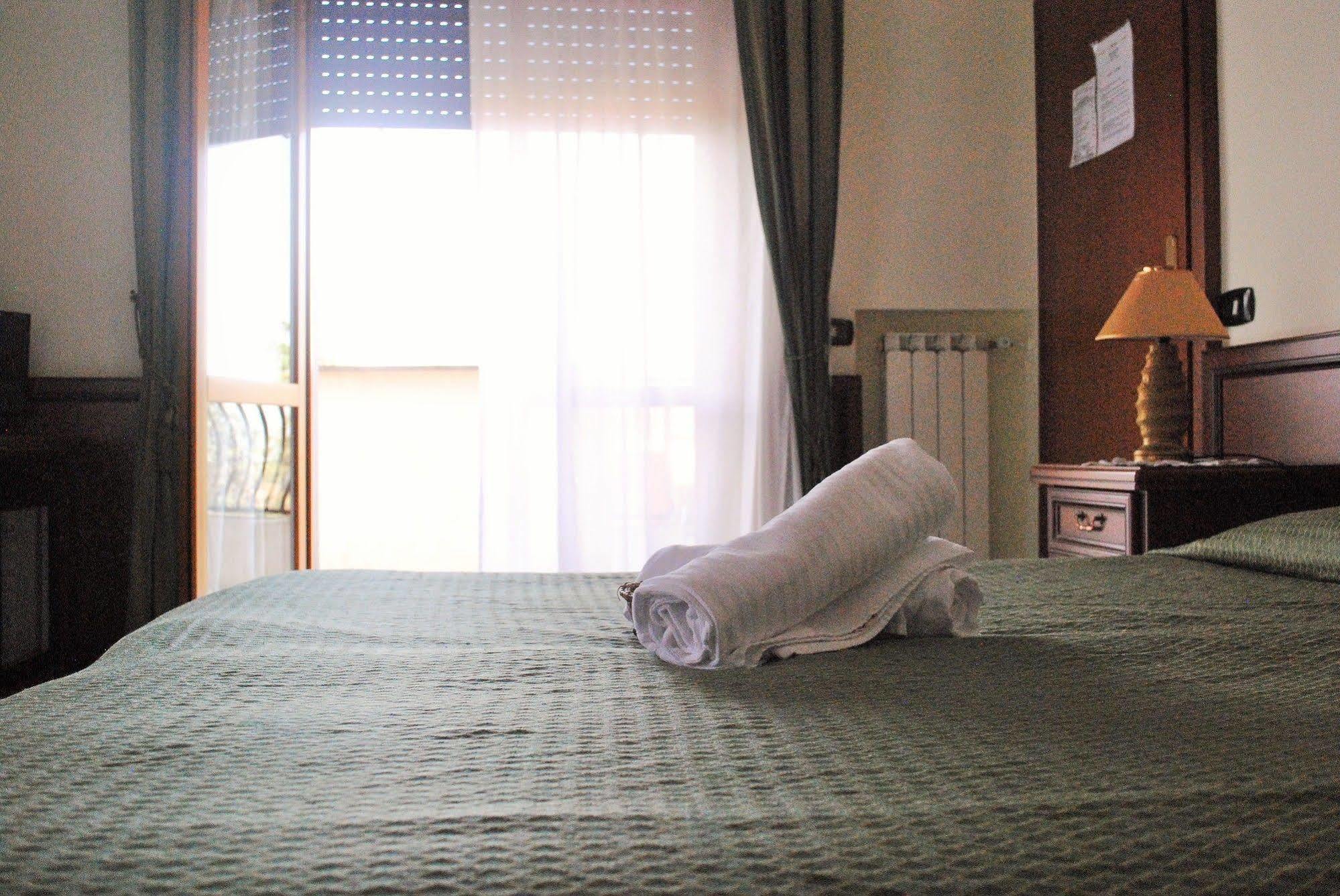 Hotel Octavia Рим Екстериор снимка