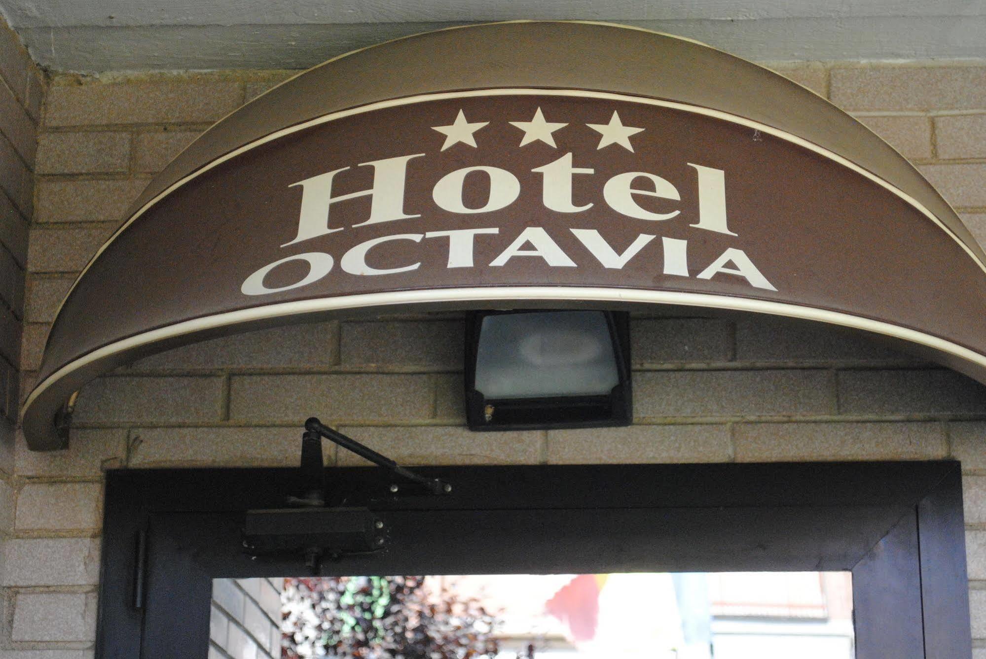 Hotel Octavia Рим Екстериор снимка