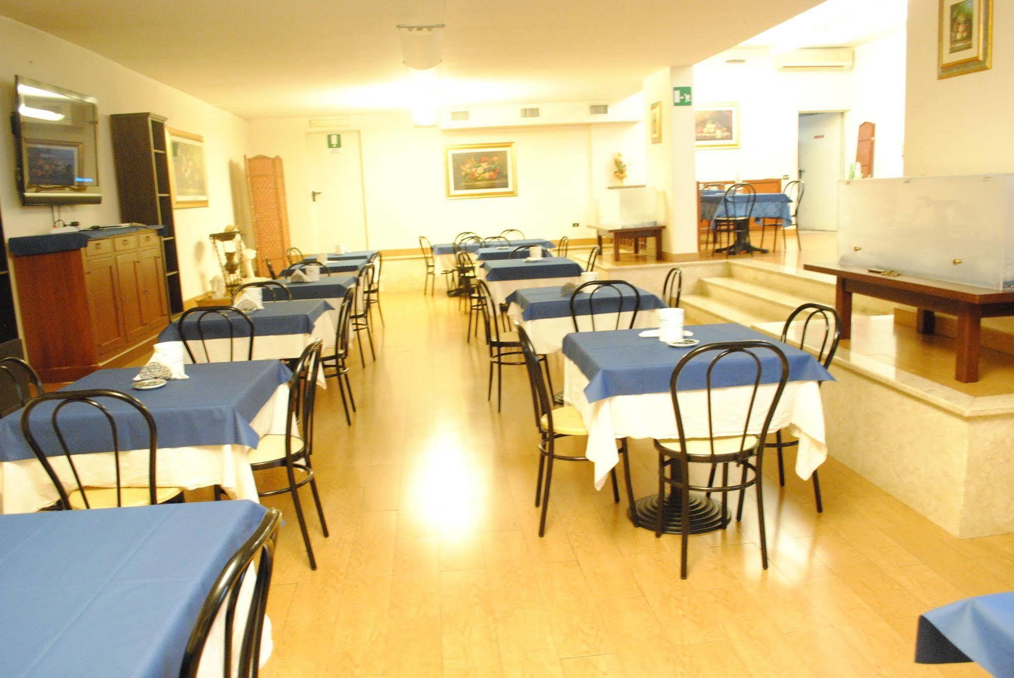 Hotel Octavia Рим Екстериор снимка