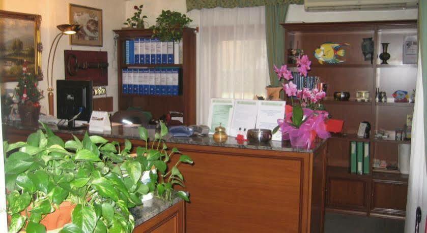 Hotel Octavia Рим Екстериор снимка